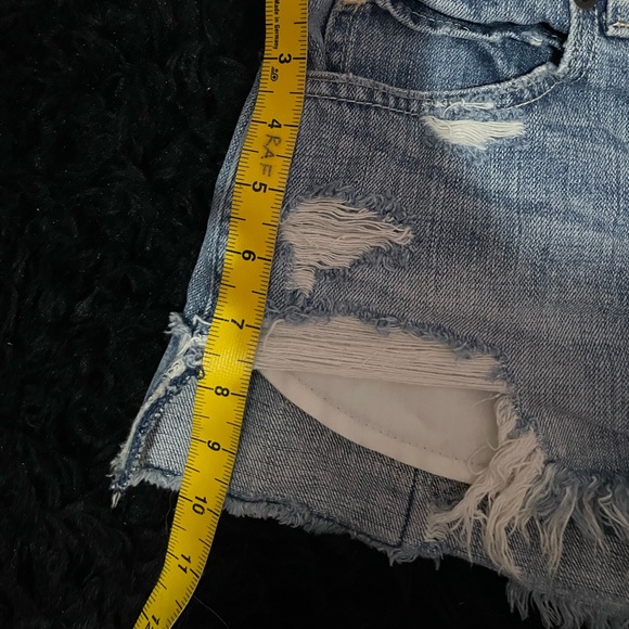 distressed patchwork Abercrombie shorts - Picture 3 of 4